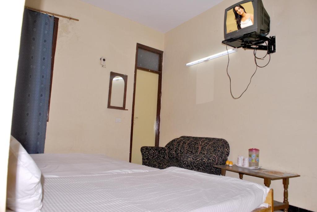 Hotel Viren Plaza Agra  Kültér fotó