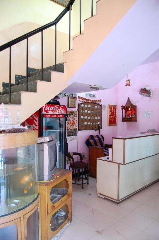Hotel Viren Plaza Agra  Kültér fotó