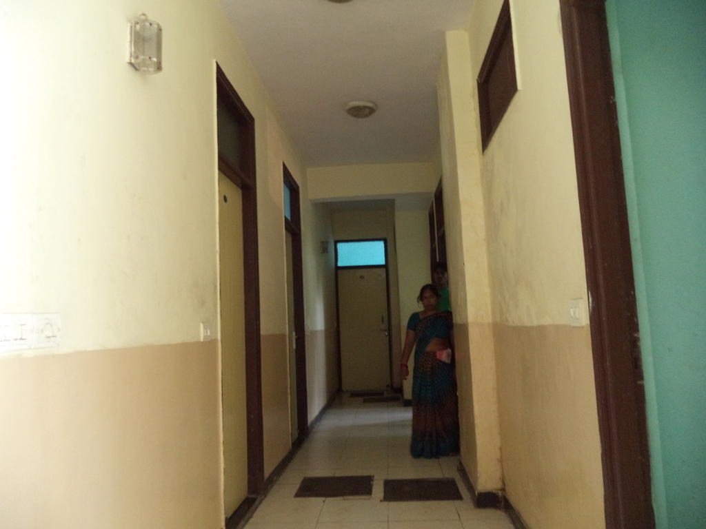 Hotel Viren Plaza Agra  Kültér fotó