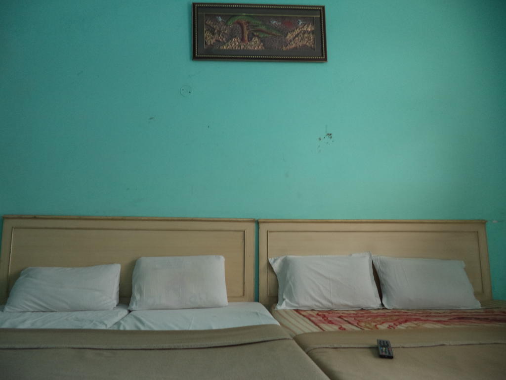 Hotel Viren Plaza Agra  Kültér fotó