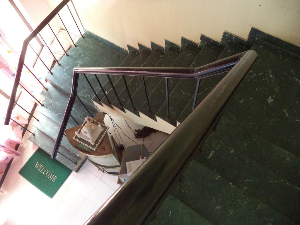 Hotel Viren Plaza Agra  Kültér fotó